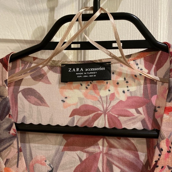 Zara Cropped Tie Top - Picture 3 of 3